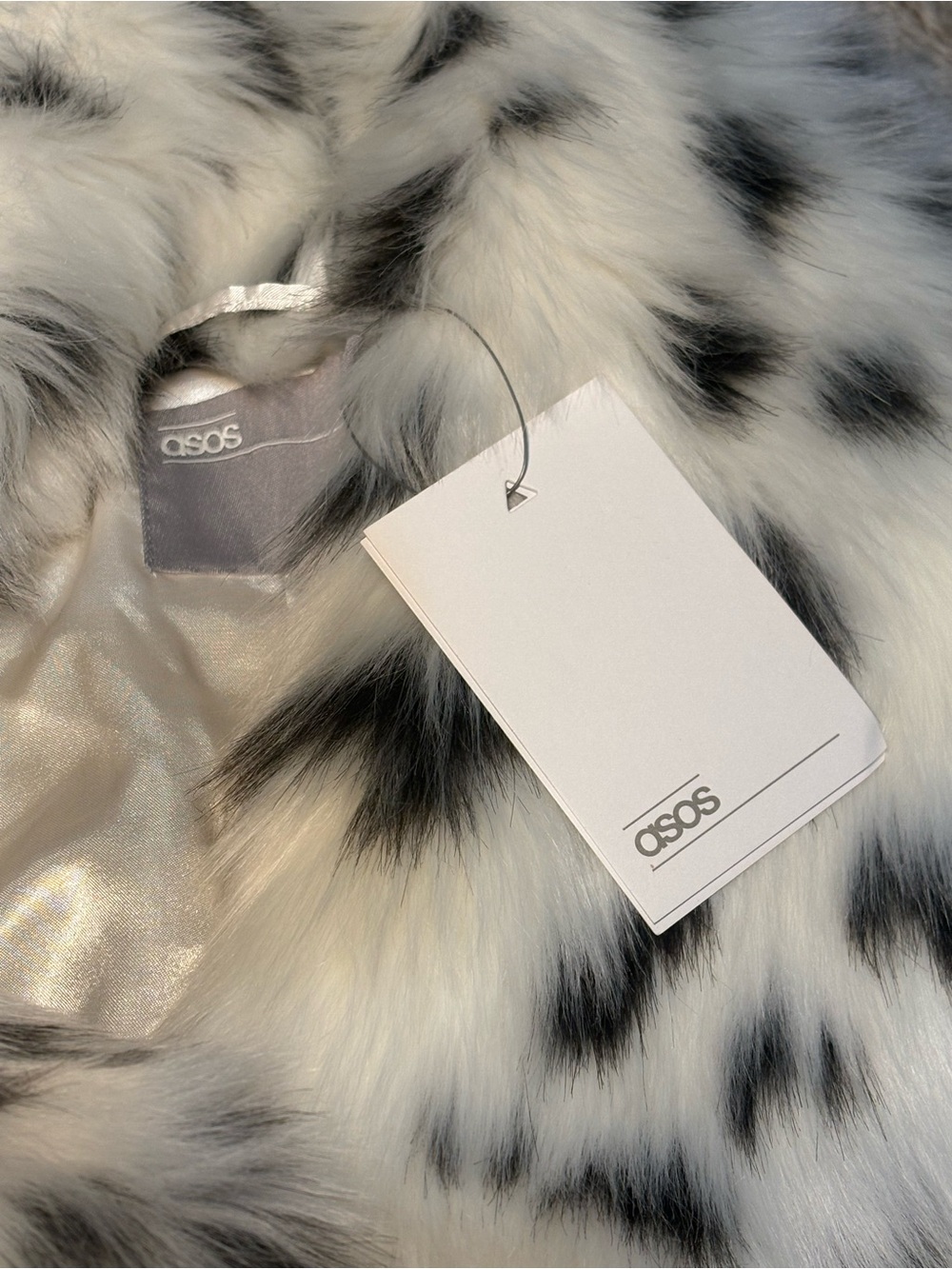 ASOS Brand New With Tags Snow Leopard/Dalmatian Fluffy Faux Fur Jacket Size 6 - Picture 2 of 11